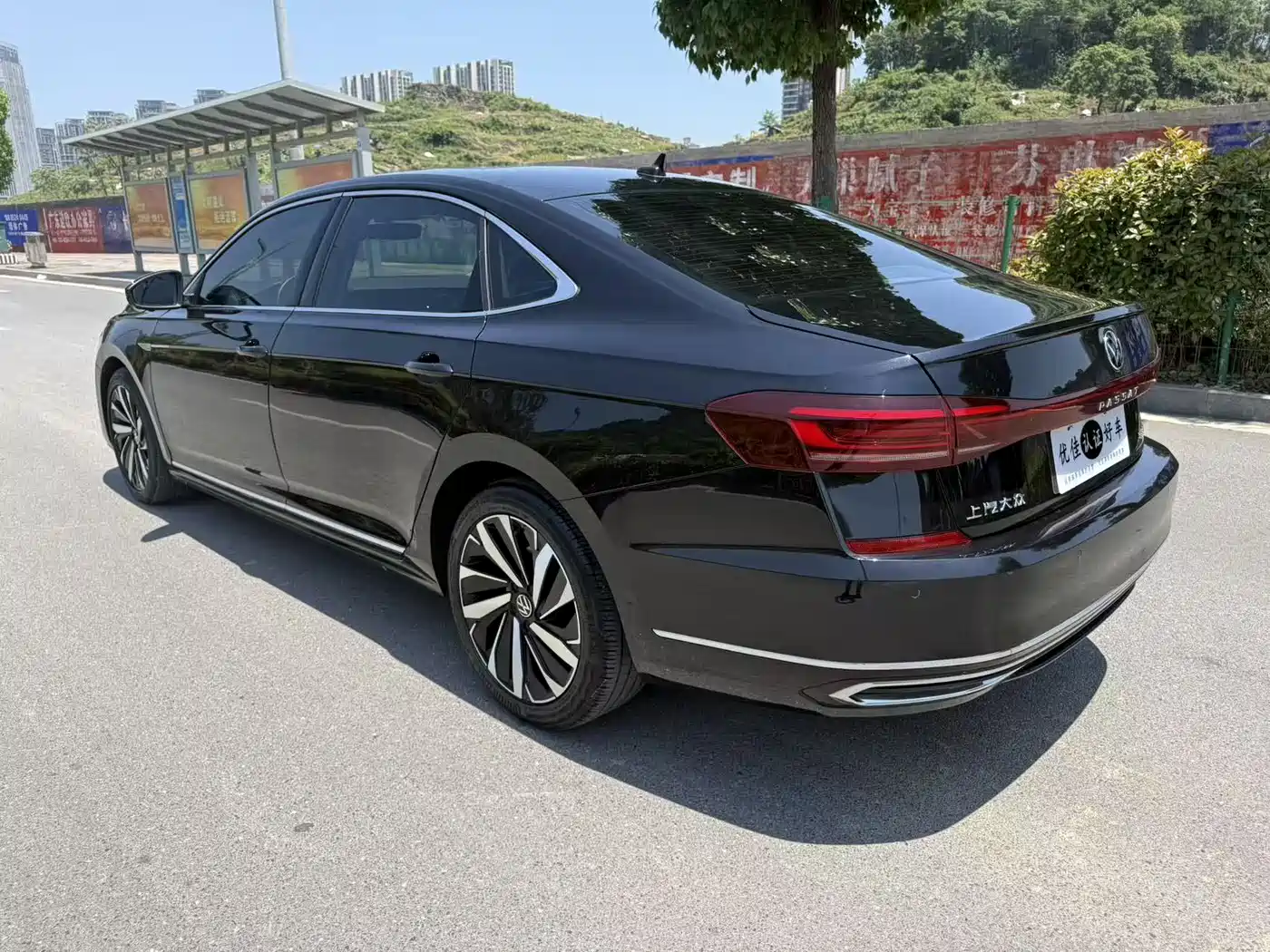 Volkswagen Passat 2022 330TSI Starlight Elite Edition фото 10