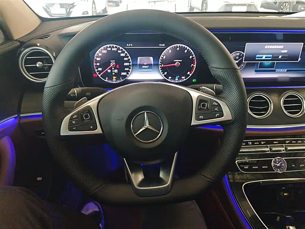 Mercedes-Benz E-Class 2016 E 200 L Sport Type фото 8