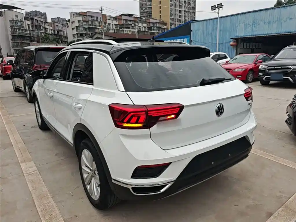 Volkswagen T-ROC 2018 230TSI DSG 2WD Progressive China VI фото 5