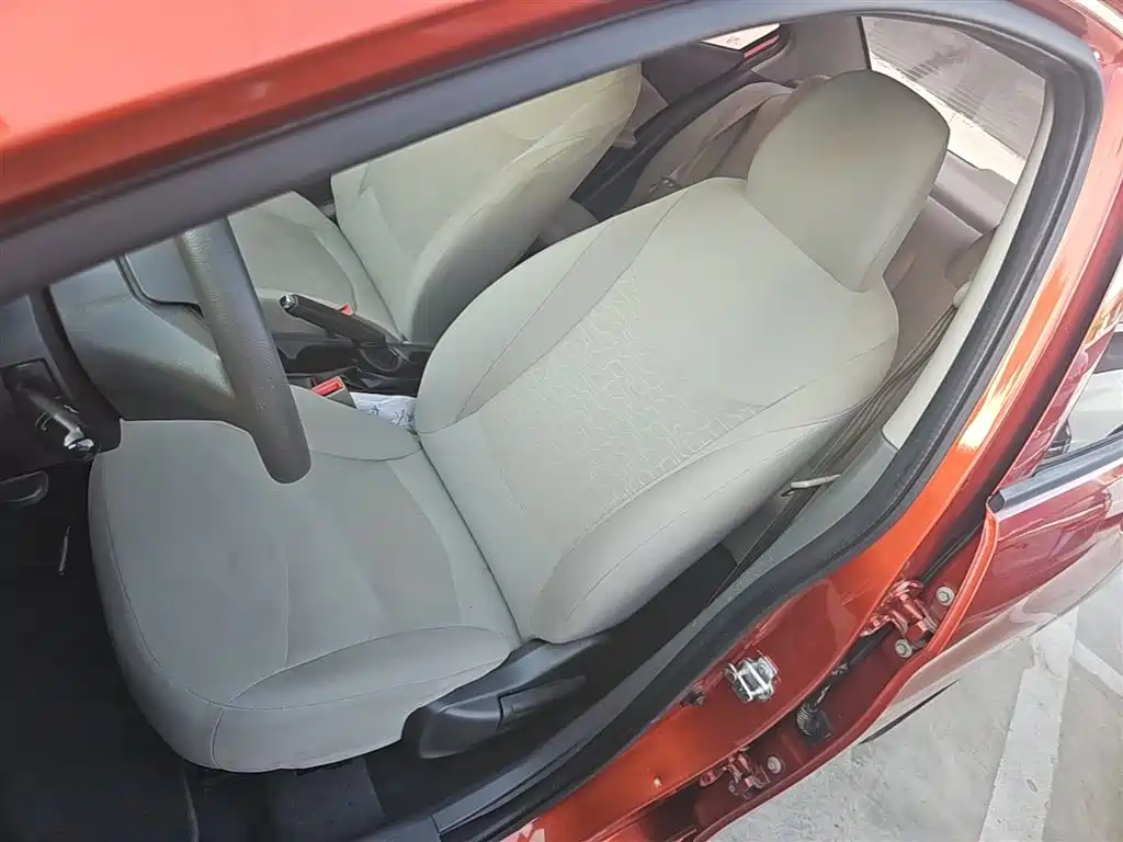 Chevrolet Sail 2015 Sail 3 1.3L Manual Ideal Edition фото 15