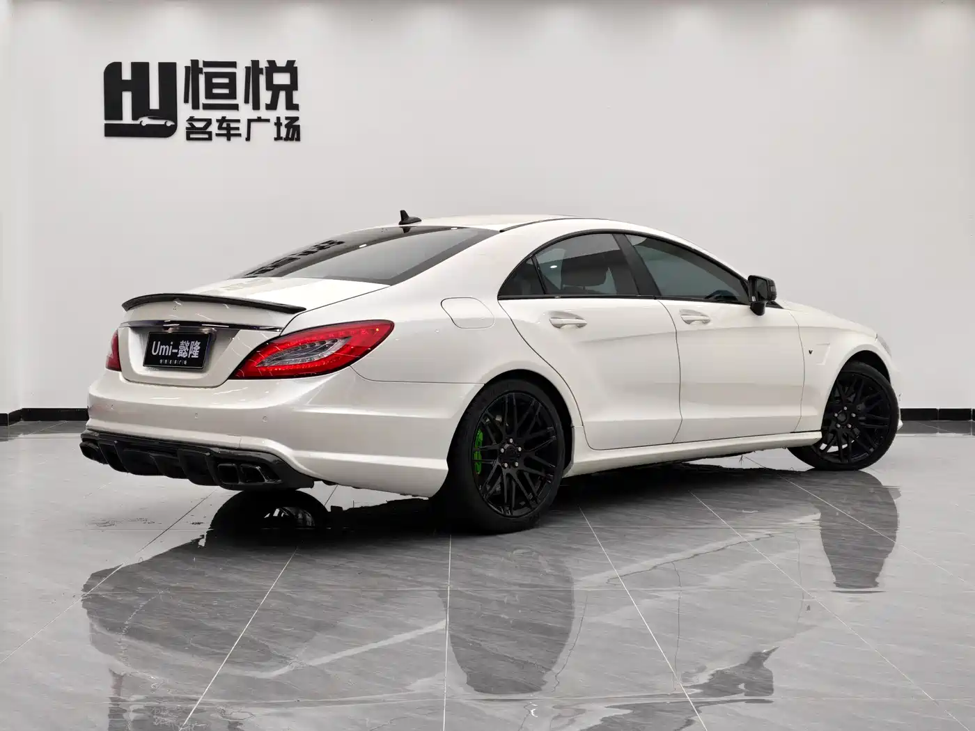 Mercedes-Benz CLS AMG 2012 AMG CLS 63 фото 4