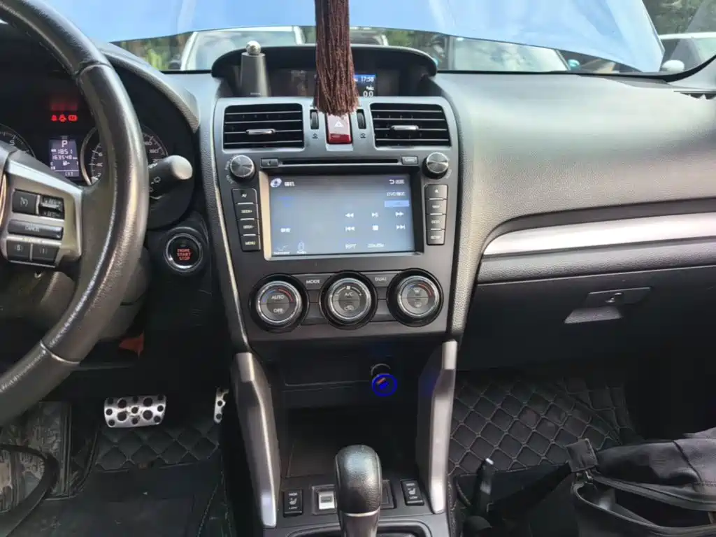 Photo 13 - Subaru Forester