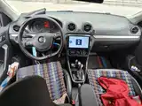 Photo 13 - Volkswagen Jetta