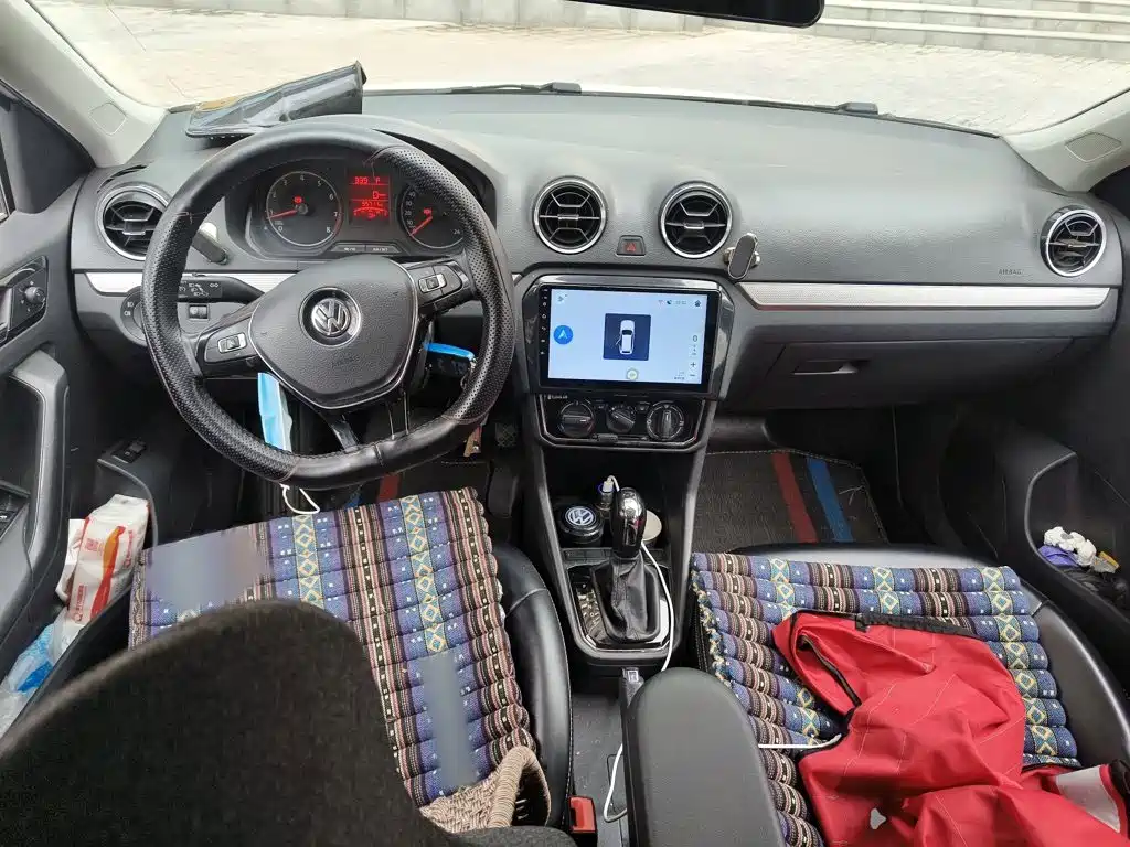 Photo 13 - Volkswagen Jetta
