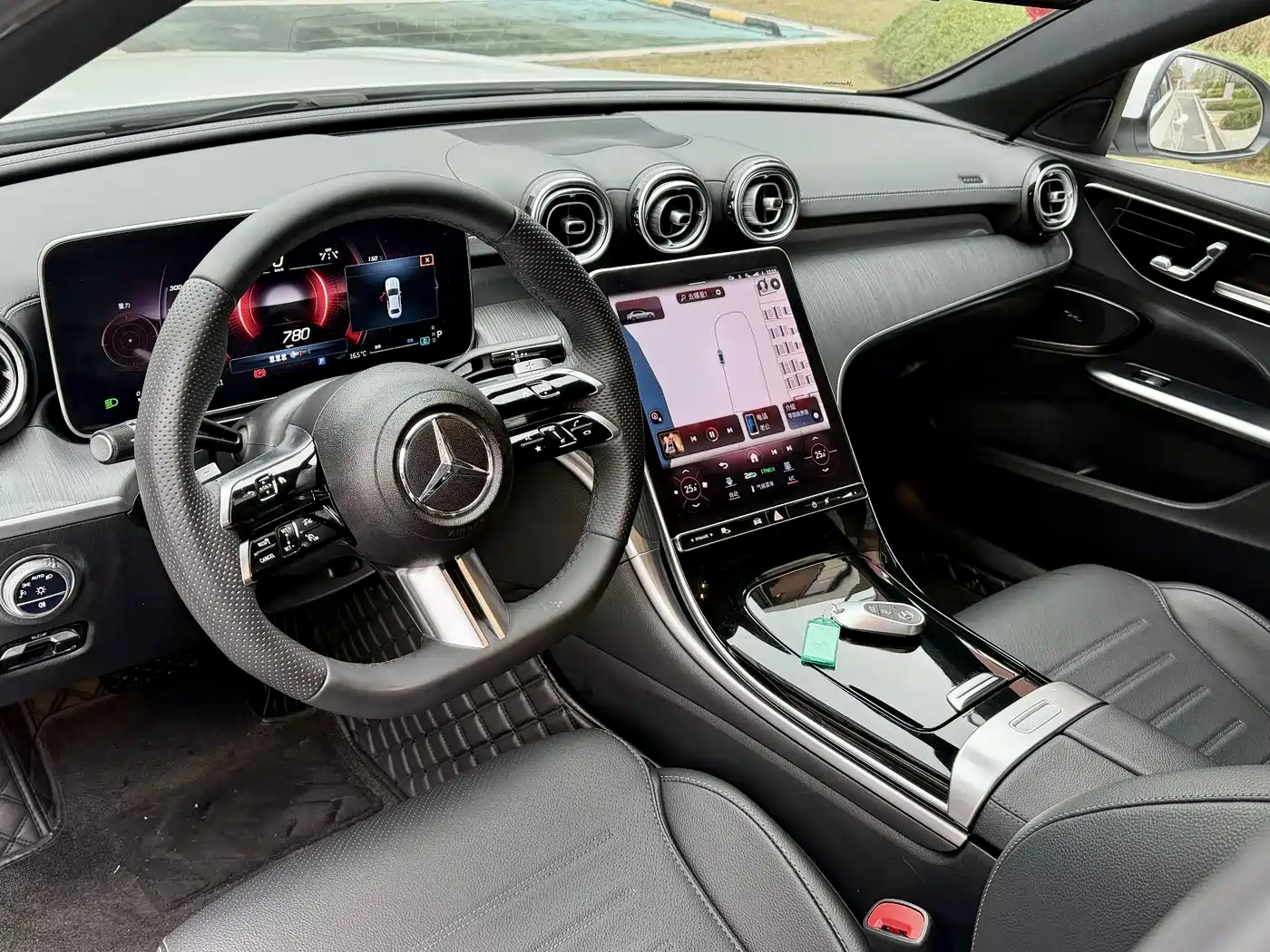 Mercedes-Benz C-Class 2023 C 260 L Sport фото 8