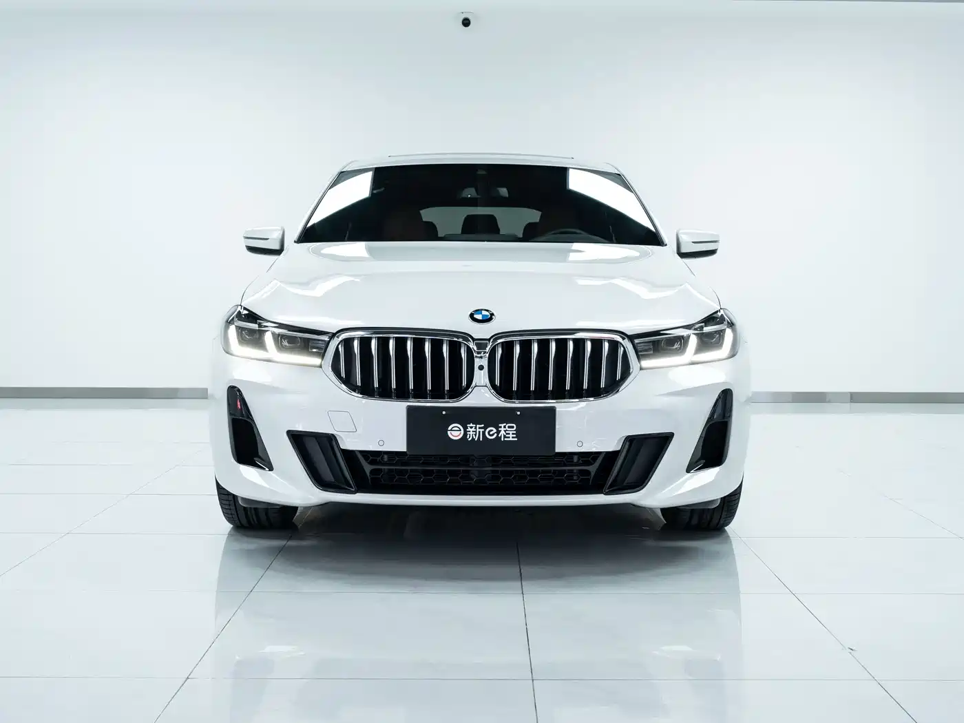 BMW 6 Series GT 2022 Model 630i M Sport Package фото 2