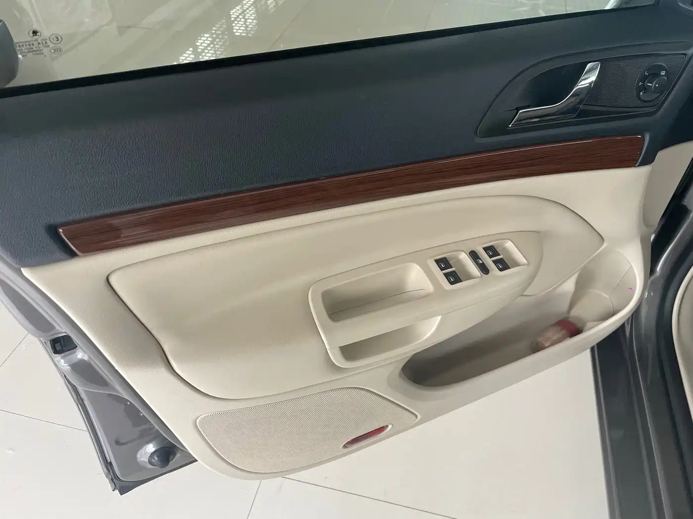 Škoda Octavia 2012 1.6L Auto Yijun Edition фото 6