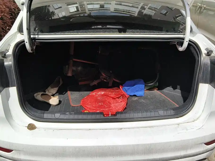 GEELY AUTOMOBILE EMGRAND