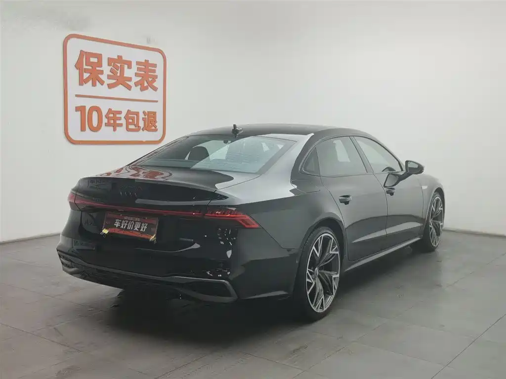 Audi A7L 2024 45 TFSI quattro Black Warrior Edition фото 2