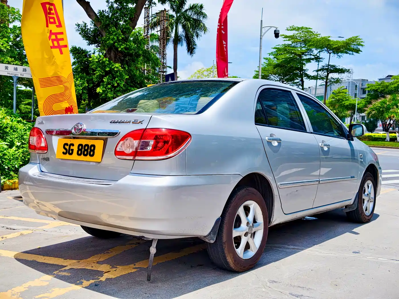 Фото 8 - Toyota Corolla