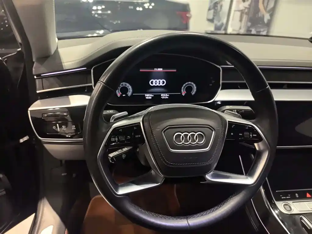 Audi A8 2023 A8L 50 TFSI quattro Exclusive фото 4