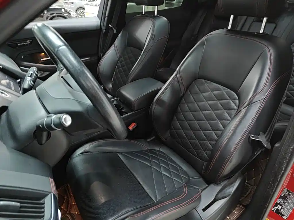 Photo 15 - Jaguar E-PACE
