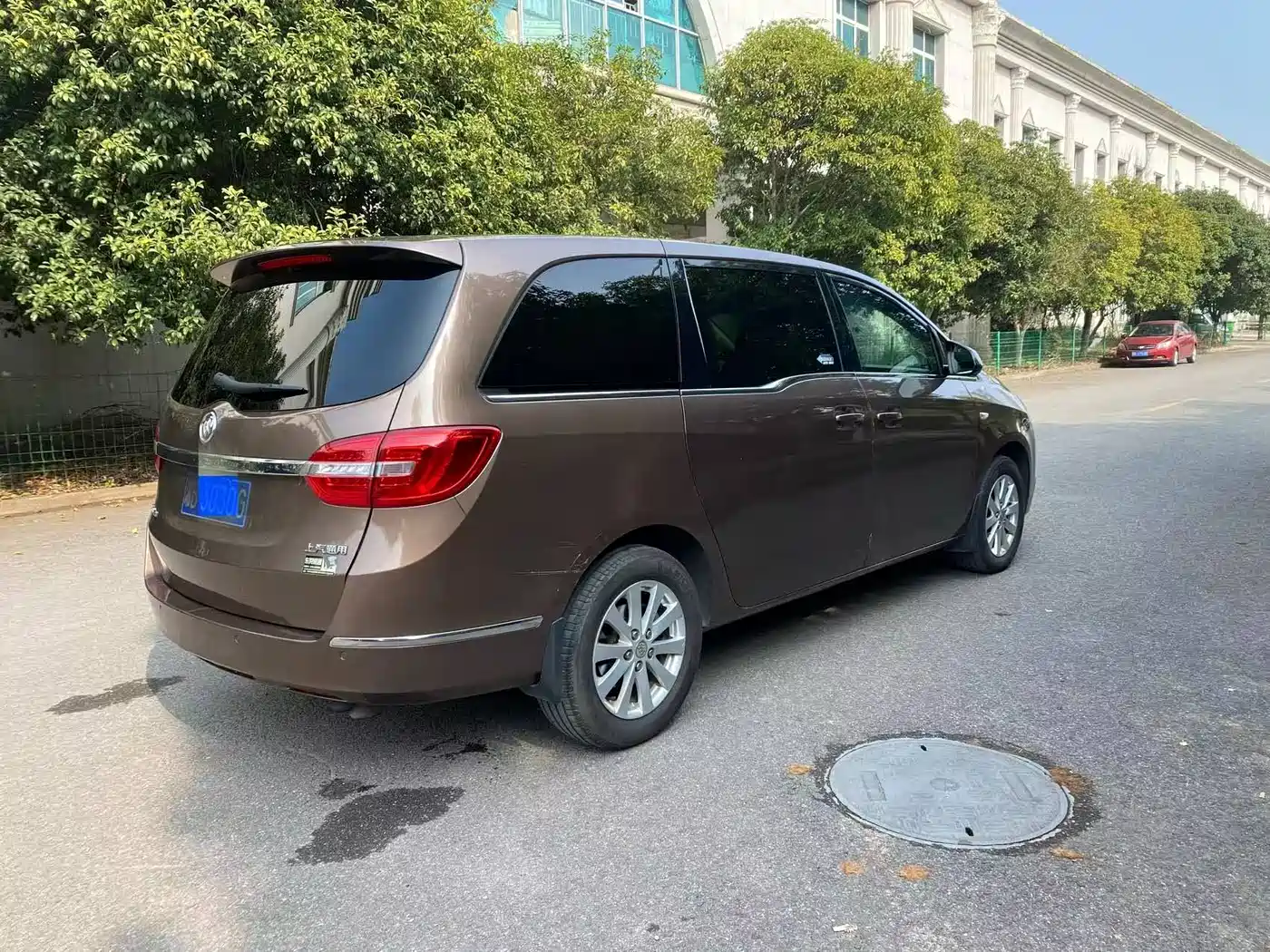 Buick GL8 2018 28T Comfort China VI фото 9