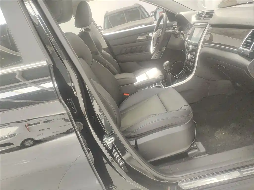 Haval H2 2016 Red Label 1.5T Manual 2WD Luxury фото 25