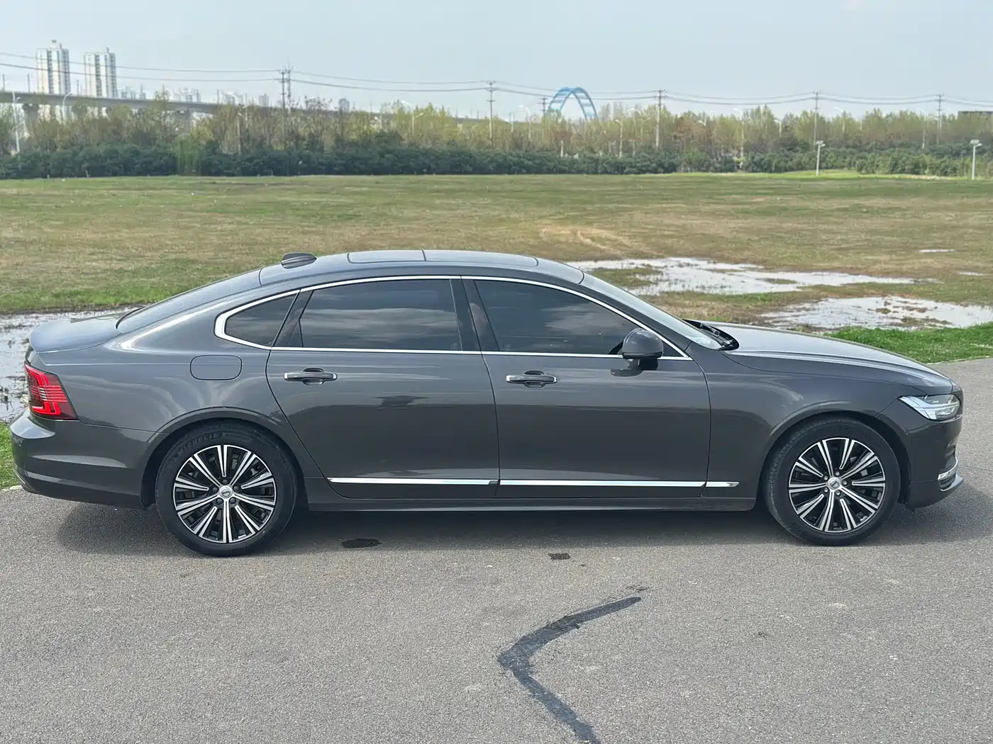 Фото 18 - Volvo S90
