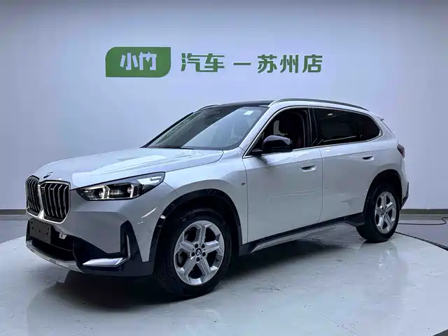 BMW X1 sDrive20Li, X Дизайн-пакет
