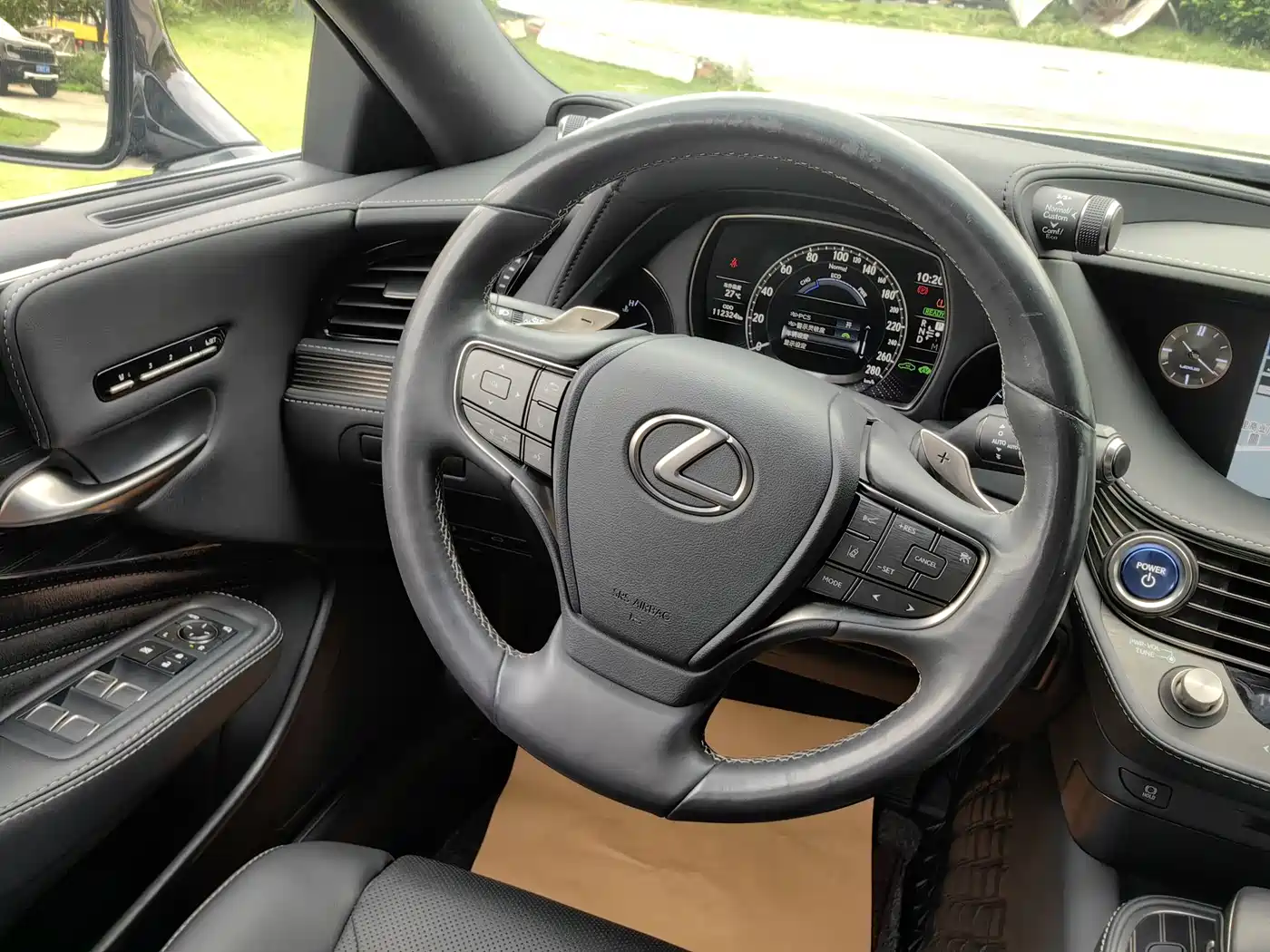 Lexus LS 2018 500h Excellence Edition China V фото 13