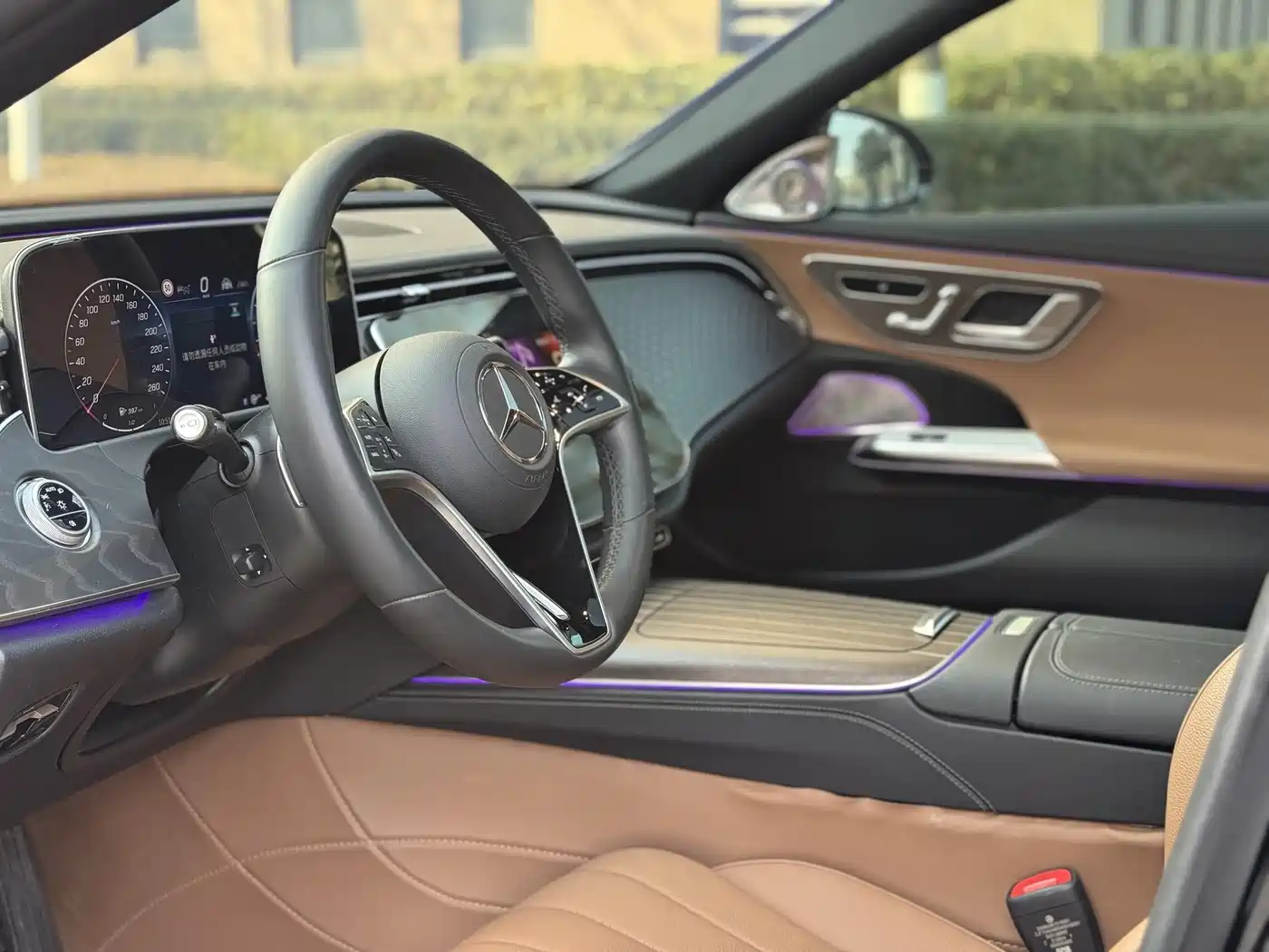Mercedes-Benz E-Class 2024 E 300 L Fashion фото 6