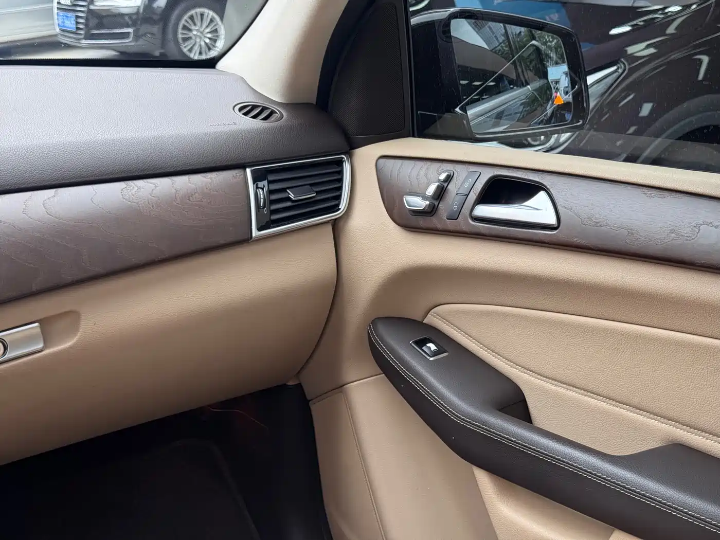 Mercedes-Benz GLE 2015 GLE 400 4MATIC фото 13