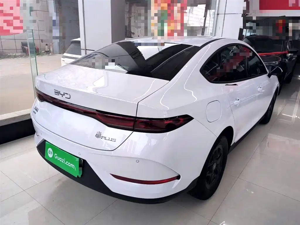 BYD Qin PLUS 2025 DM-i Smart Drive 55KM Leader фото 7