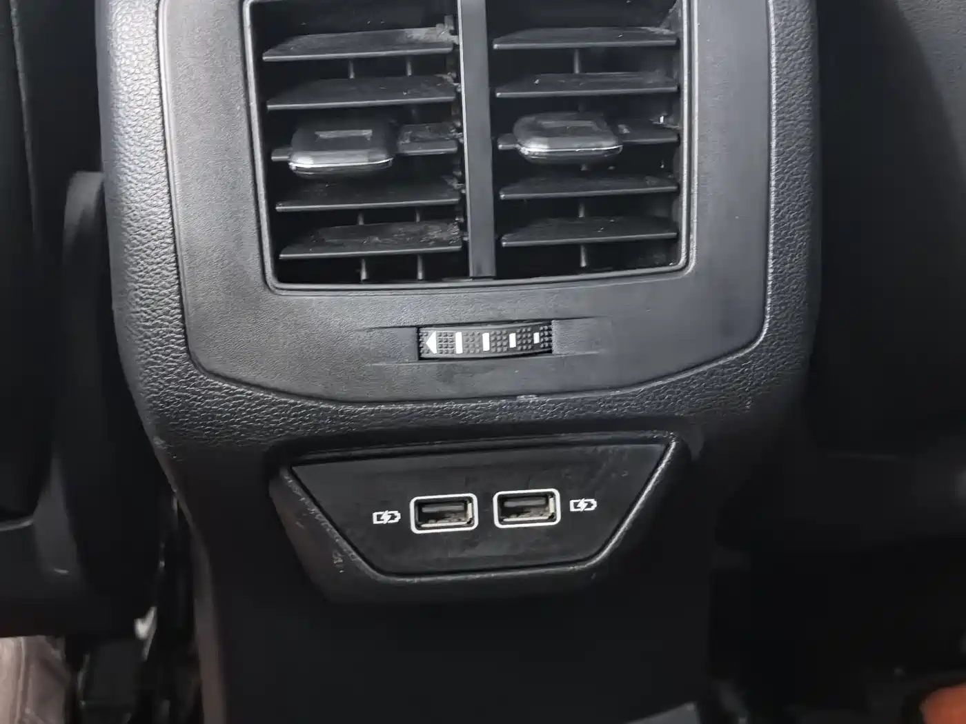 Volkswagen T-ROC 2022 280TSI DSG 2WD Comfort PLUS фото 16