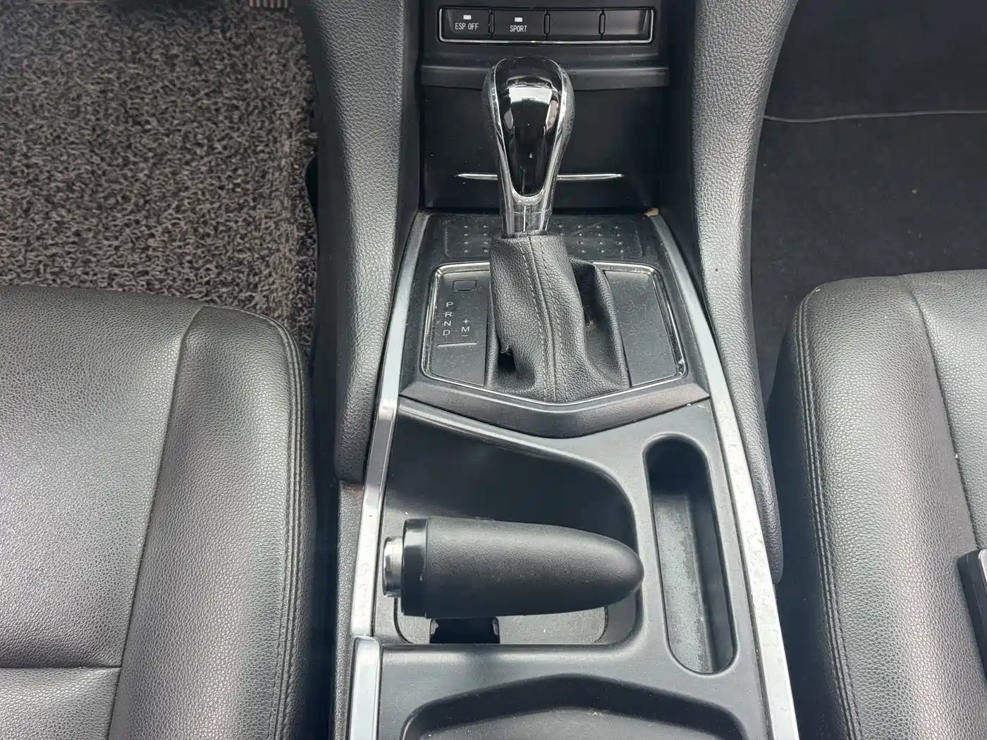 Jiangling Yusheng S350 2015 2013 2.4T Automatic 2WD Diesel Premium Luxury 5-seater
