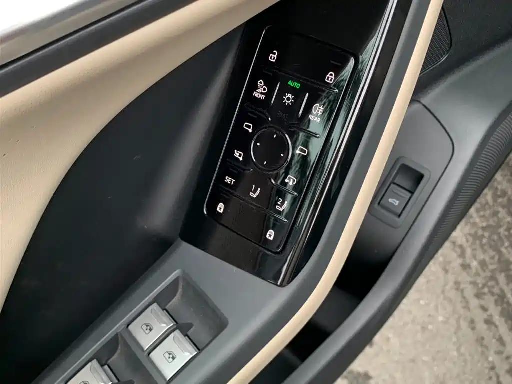 Audi Q6L e-tron 2025 Extended Range Edition фото 20