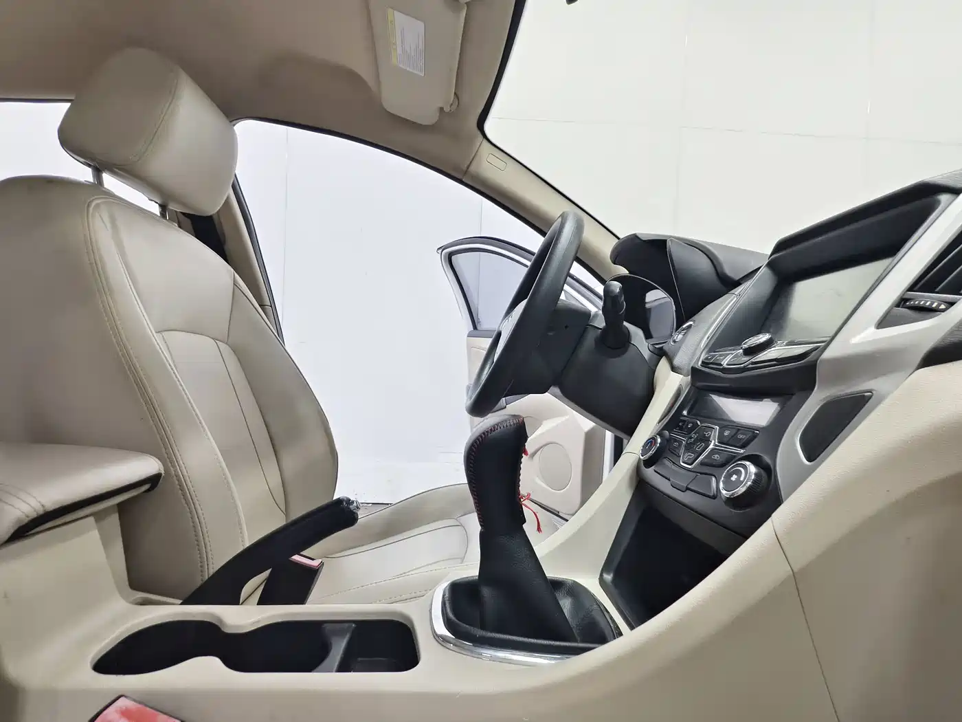 Chery Arrizo 7 2014 2014 1.6L Manual Zhishang Magic Edition