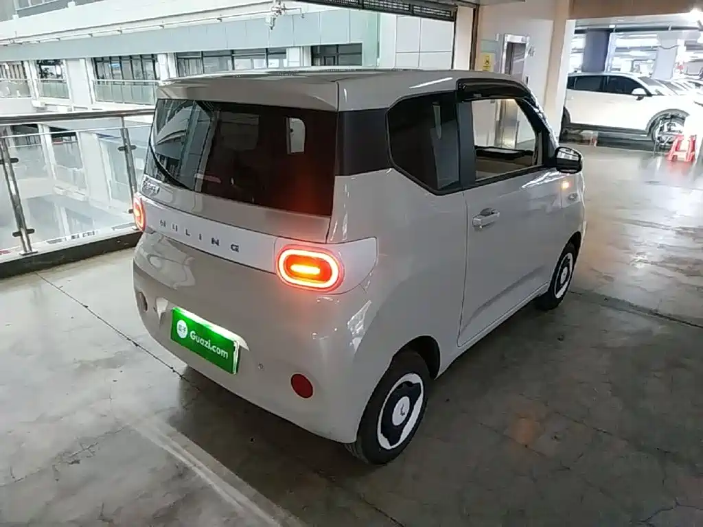 Фото 7 - Wuling Motors Hongguang MINIEV