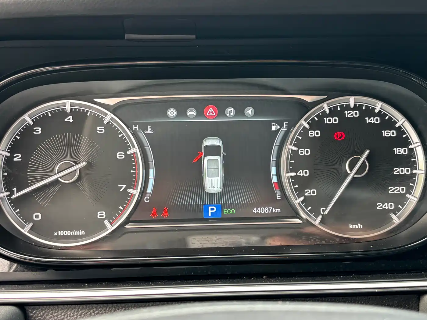 GAC Trumpchi Trumpchi M6 2019 270T Automatic Premium Edition (7-Seater) China V фото 8