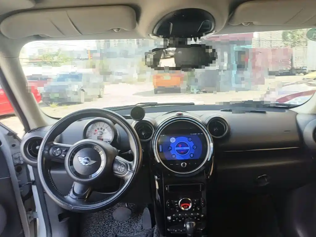 Фото 11 - MINI COUNTRYMAN