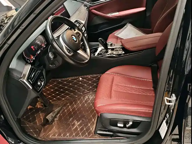 Photo 3 - BMW 5 Series