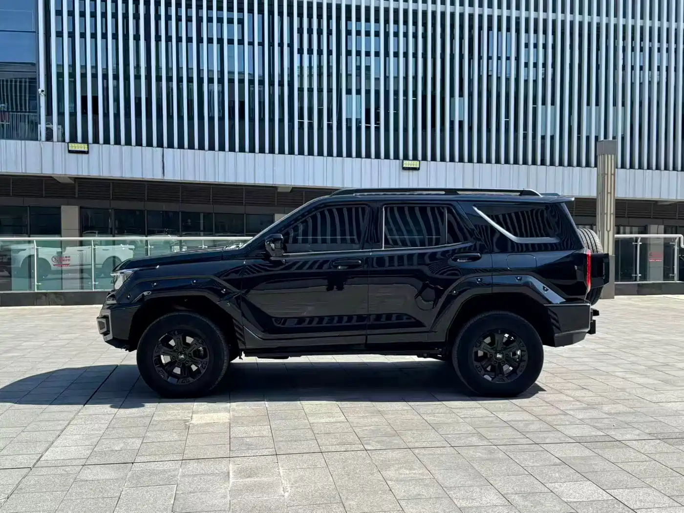 TANK TANK 400 NEW ENERGY