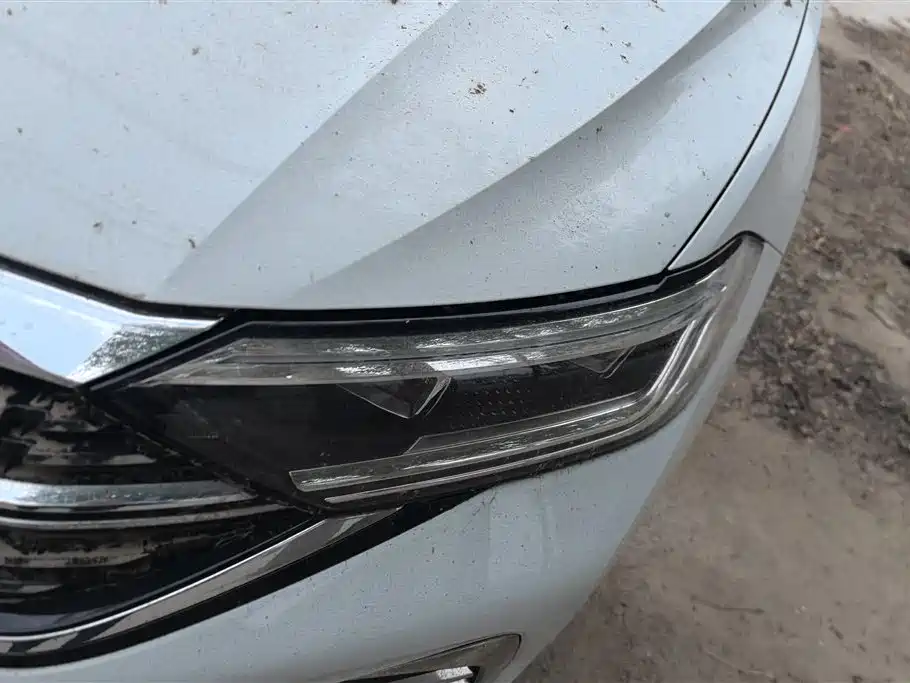 Volkswagen Sagitar 2024 200TSI DSG Flying Edition фото 5