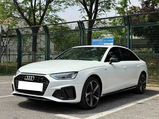 Audi A4L 2024 40 TFSI Luxury Dynamic