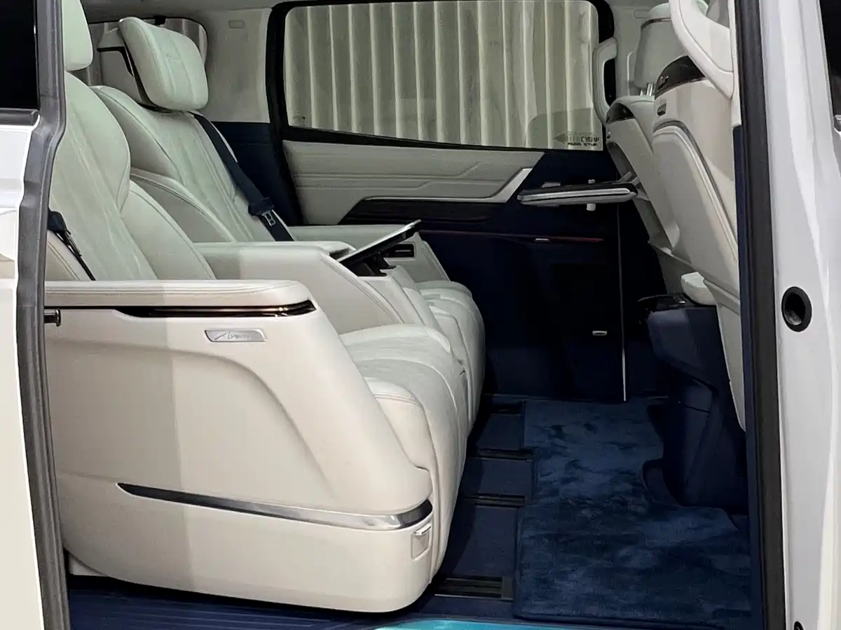 Buick Century 2023 2.0T 6-Seat World Edition фото 22