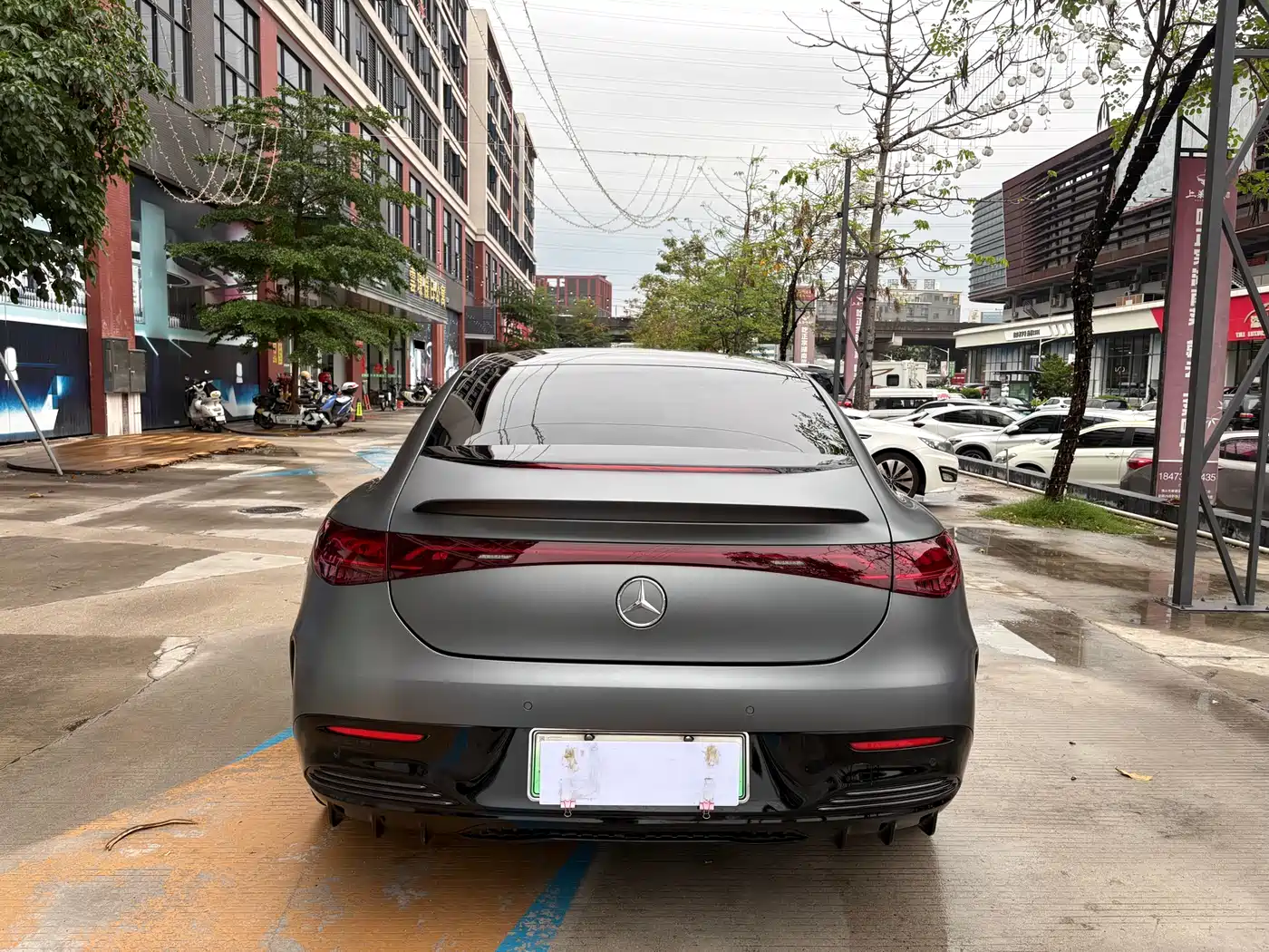 MERCEDES-BENZ EQE AMG