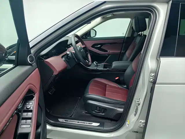 Land Rover Range Rover Evoque 2024 Range Rover Evoque L 249PS Light Master Edition — фото 3