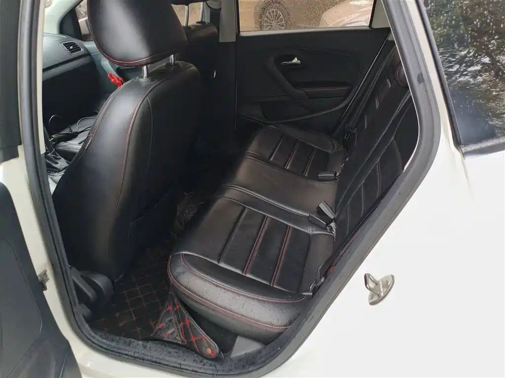 Volkswagen Polo 2018 1.5L Auto Comfort фото 13
