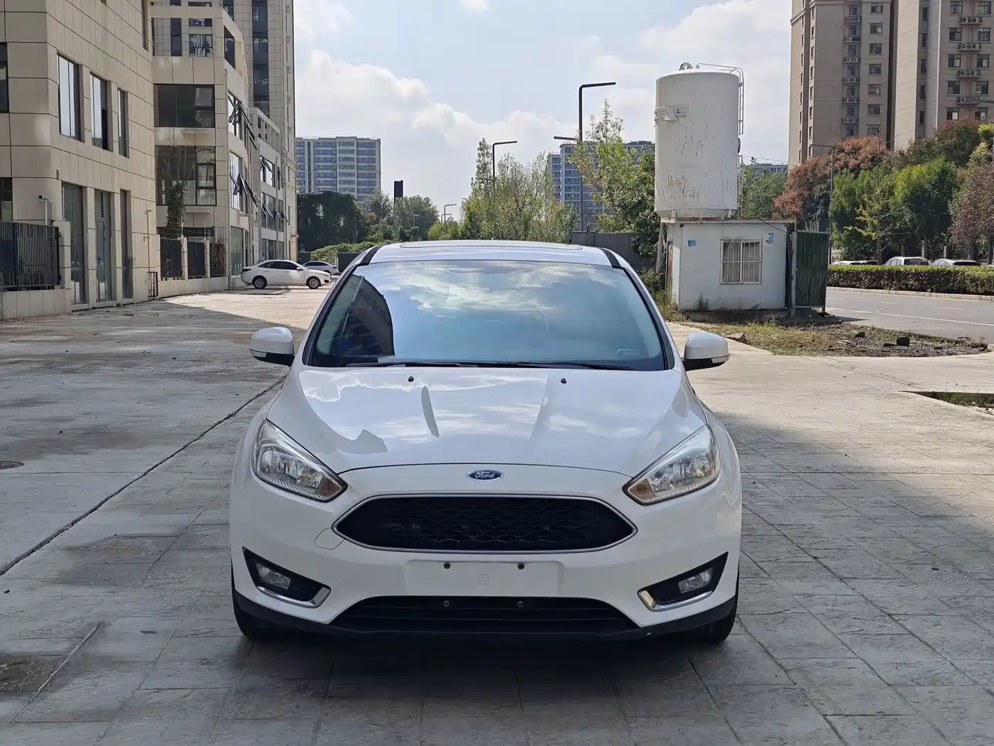 Ford Focus 2016 2017 Hatchback 1.6L Manual Fashion Smart Edition
