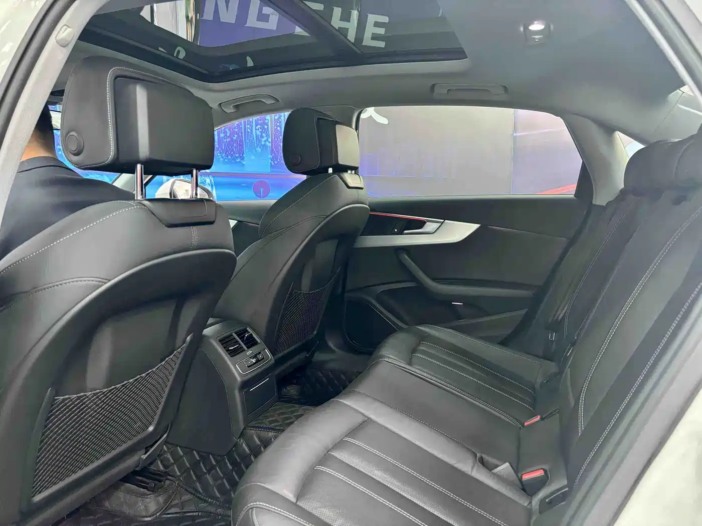 Audi A4L 2020 40 TFSI Luxury Dynamic фото 9