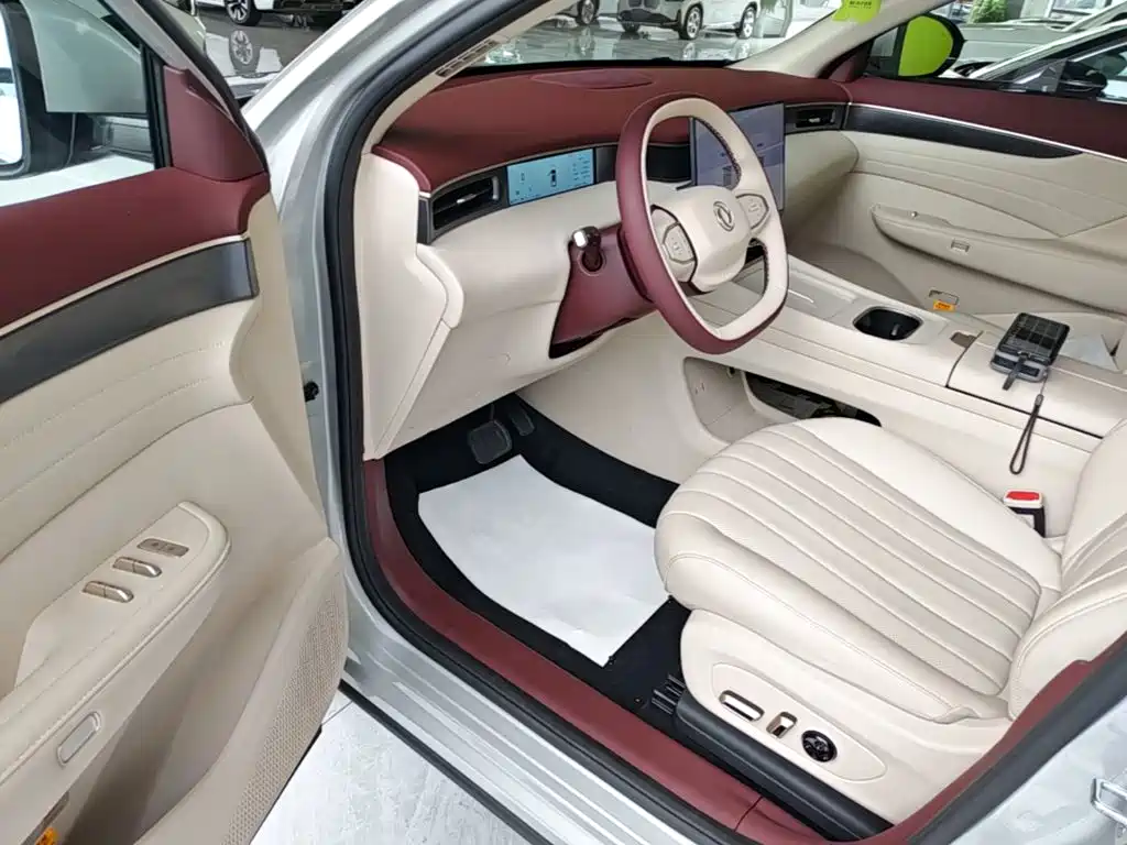 Dongfeng Aeolus L8 2026 2025 112KM Dream Edition