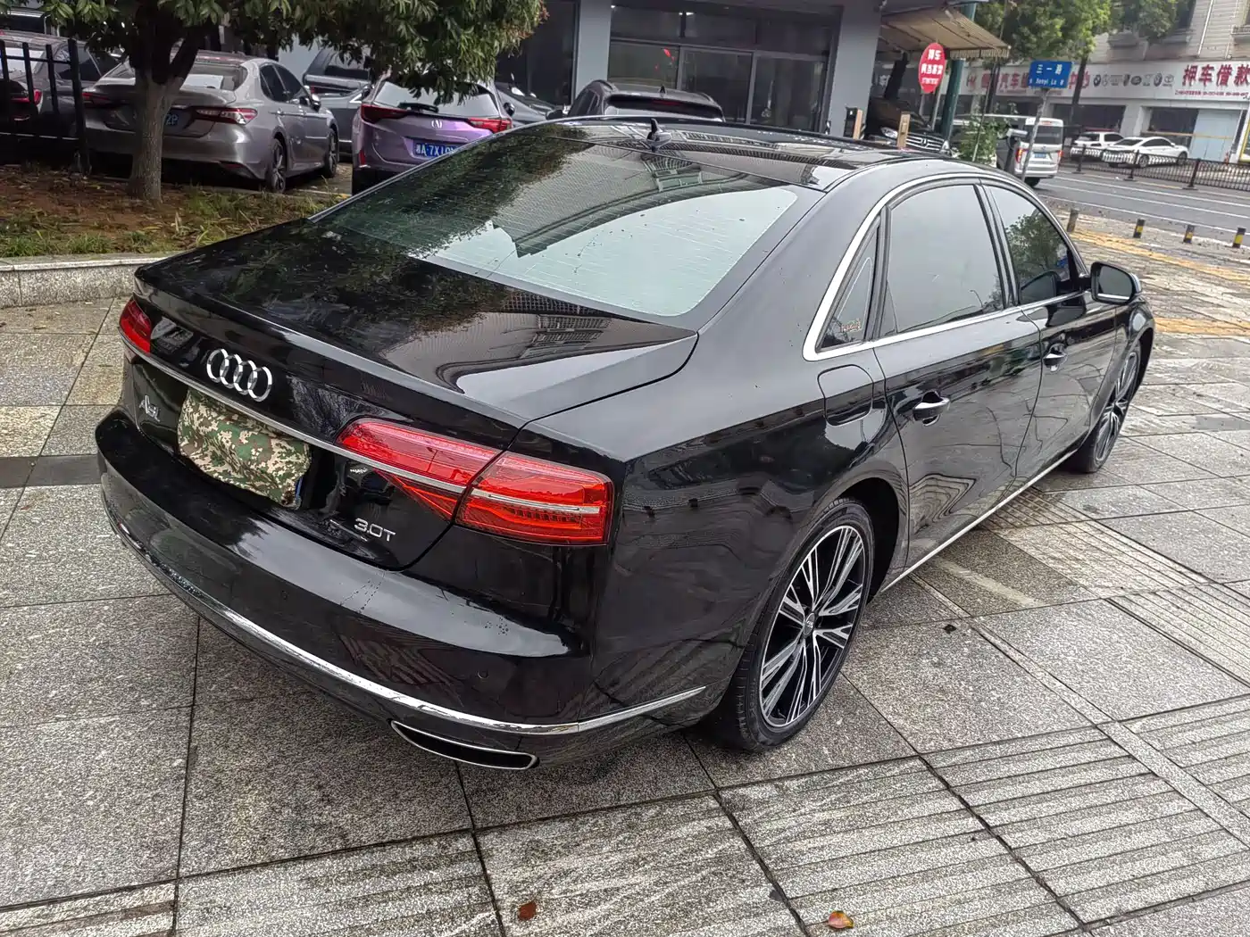 Audi A8 2011 A8L 3.0 TFSI quattro Premium (245kW) фото 7