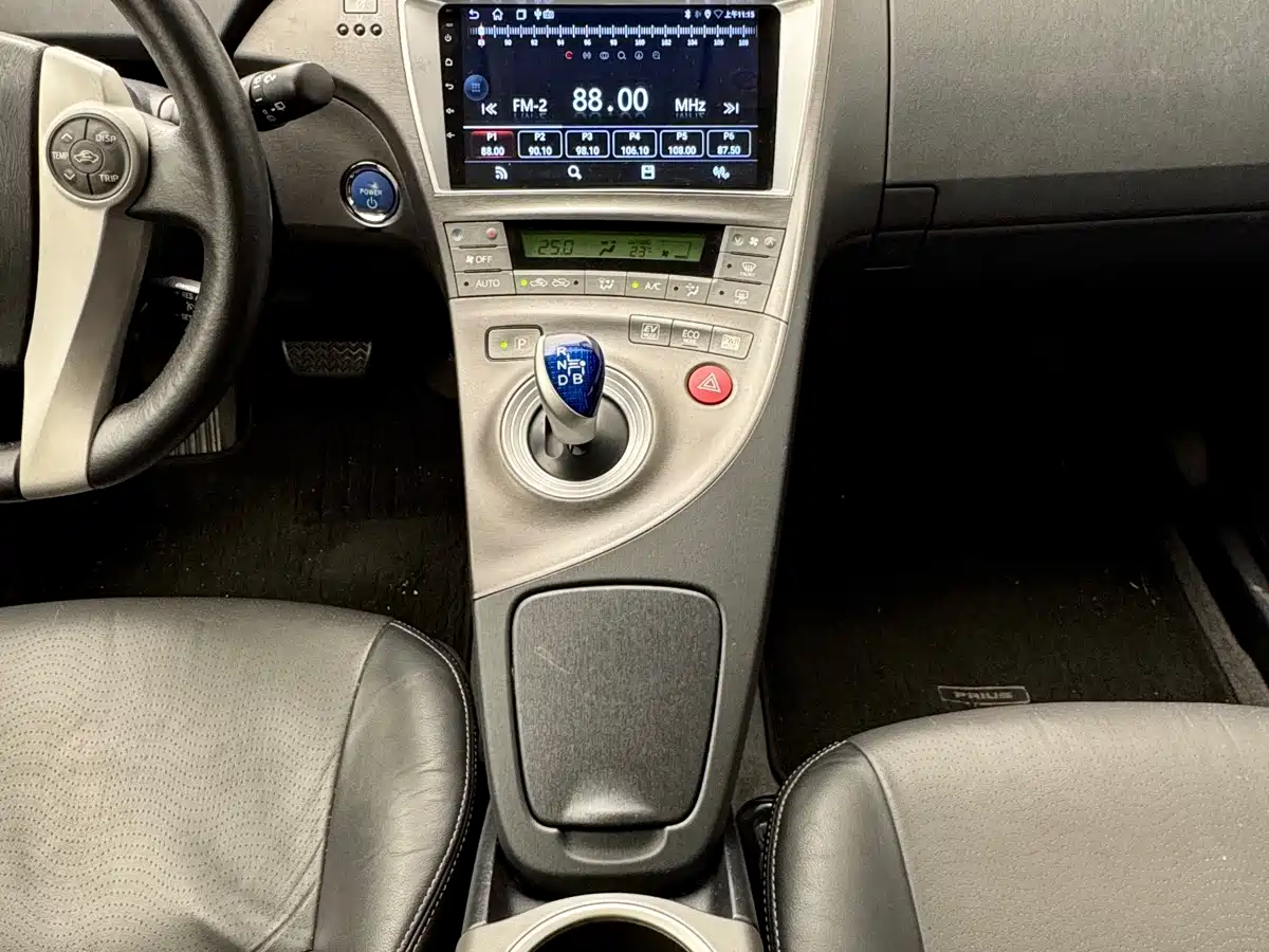 Toyota Prius 2012 2012 1.8L Luxury