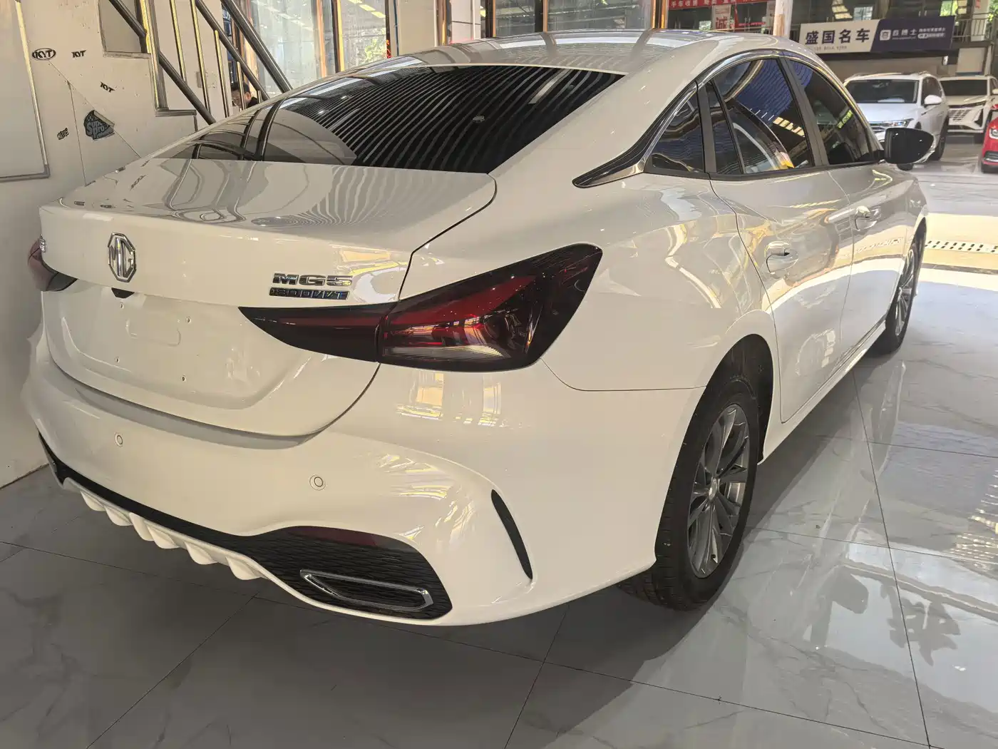 MG MG5 2025 2025 180DVVT Global Luxury Edition