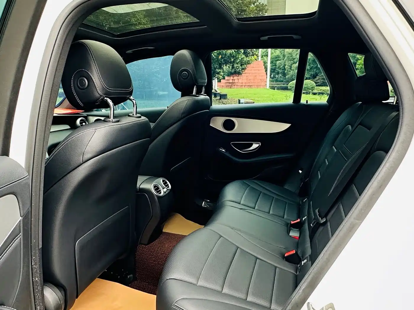Mercedes-Benz GLC 2017 GLC 200 4MATIC фото 8