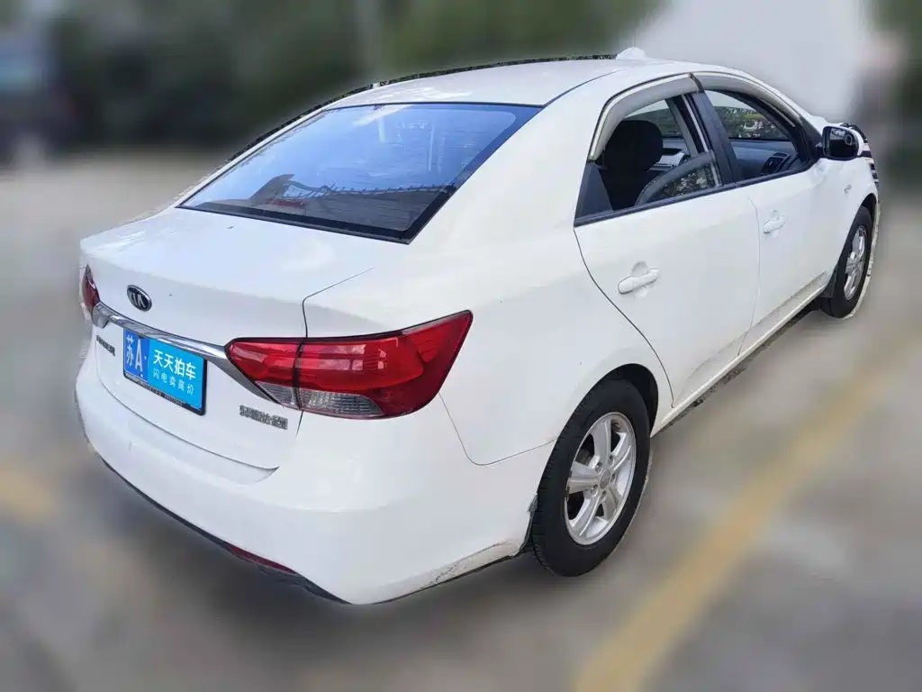 Kia Forte 2014 2014 1.6L MT GL