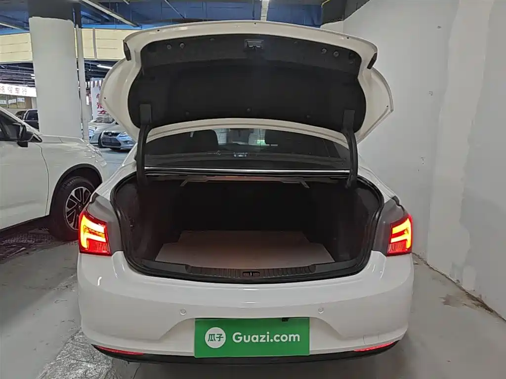 Buick Verano 2018 Sedan 15S Automatic Leading фото 19