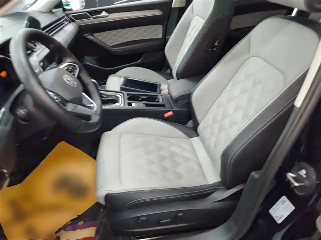 Volkswagen Magotan 2023 2 Million Units Anniversary Edition 330TSI DSG Leading Type фото 15