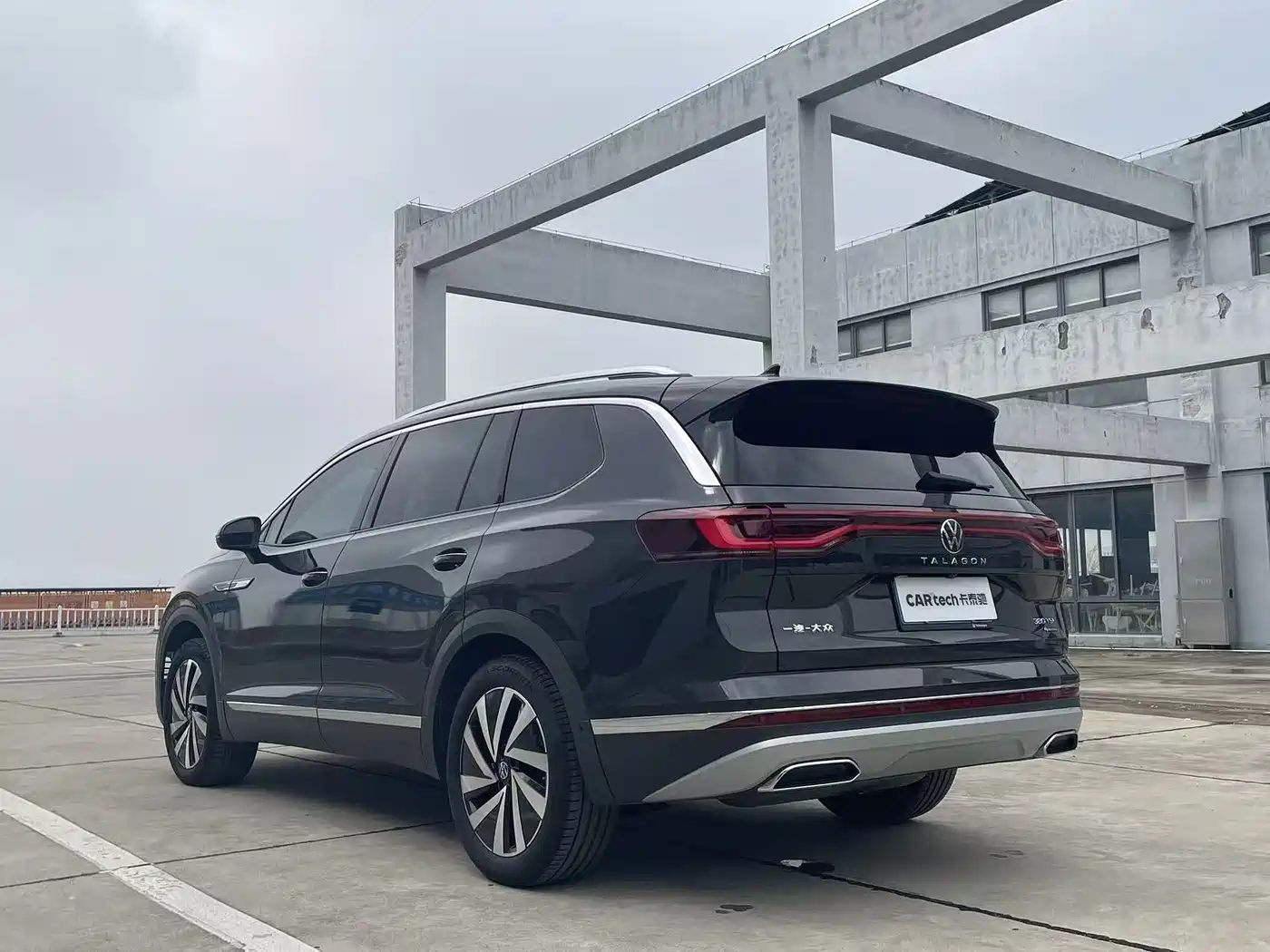 Volkswagen Talagon 2022 380TSI 4WD Luxury Premium Pro Edition 6-seater фото 7